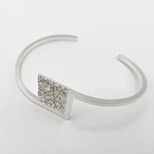 Load image into Gallery viewer, Sidestep Breeze Cuff Bracelet