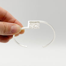 Load image into Gallery viewer, Sidestep Breeze Cuff Bracelet