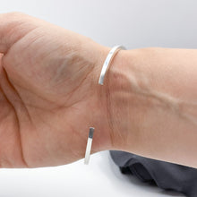 Load image into Gallery viewer, Sidestep Bubble Cuff Bracelet