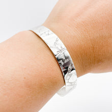 Load image into Gallery viewer, Marble Texture Cuff Bracelet
