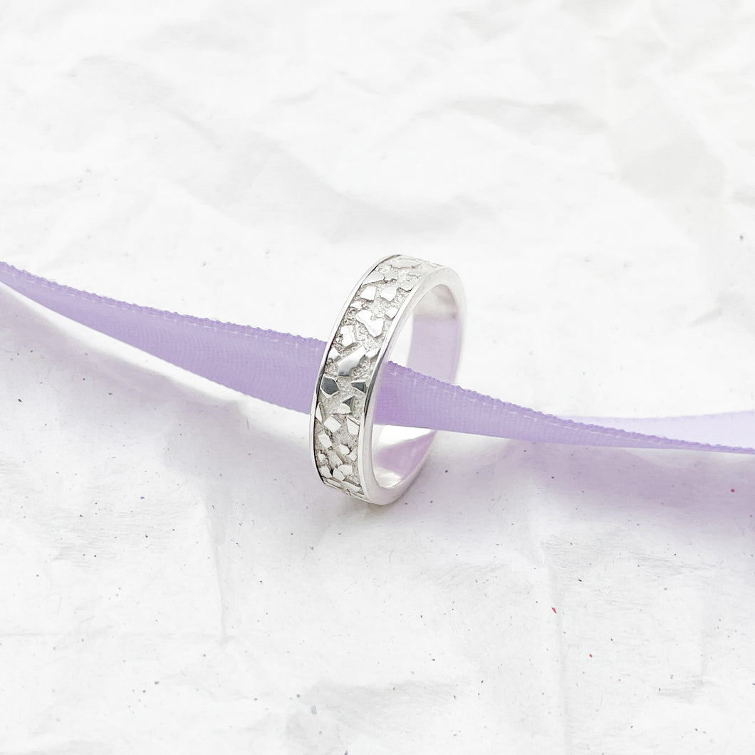 Sleek Spin Ring