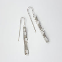 Load image into Gallery viewer, Oblong Rising Bubble Earrings
