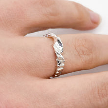 Load image into Gallery viewer, Tapered Twist Ring with Granite Texture
